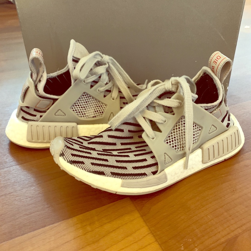 AUTHENTIC ADIDAS WOMEN NMD